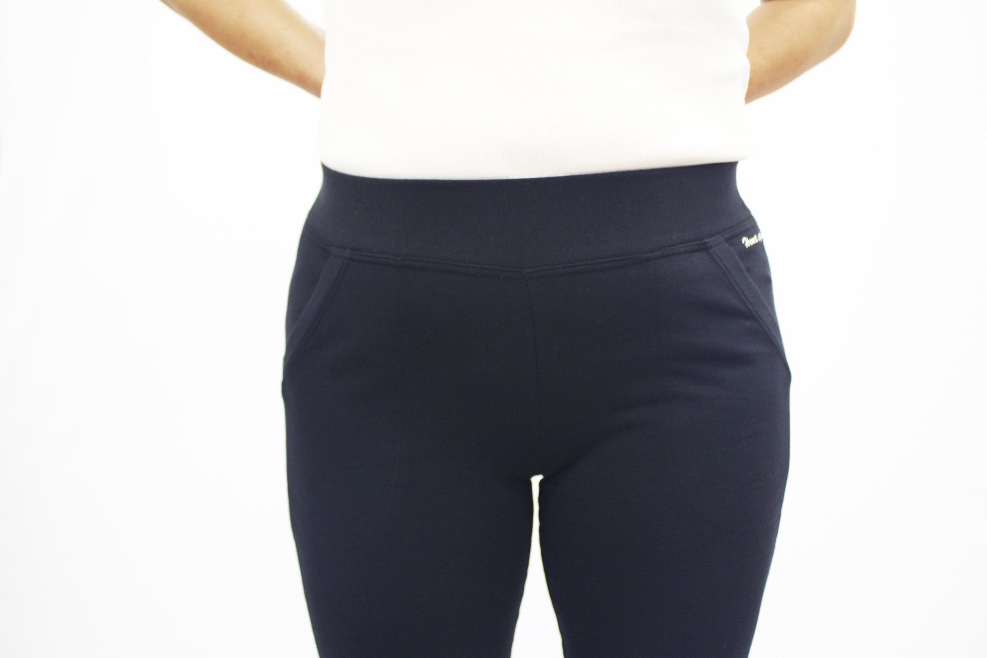 Capri hlače z žepi