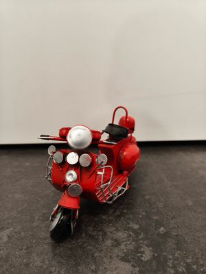 Scooter Vespa in Latta Scooter Vespa in Latta