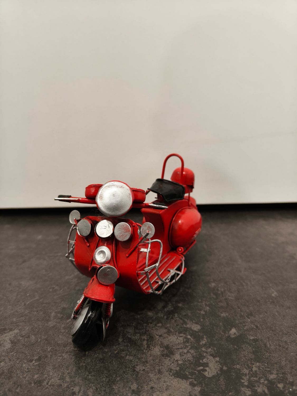 Scooter Vespa in Latta Scooter Vespa in Latta