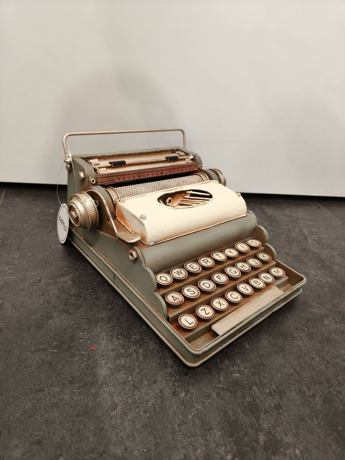 Macchina da Scrivere in Latta Macchina da Scrivere in Latta