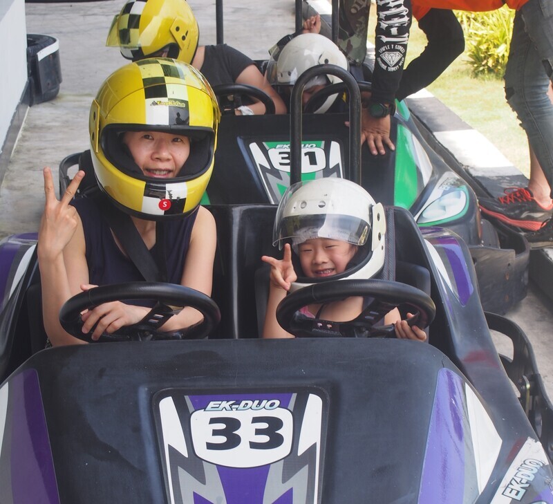 2 SEATER KART [1, 3 or 10 races/1, 3, 10 รอบขับ]