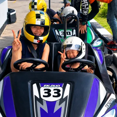 2-SEATER - ความสนุกสำหรับครอบครัว