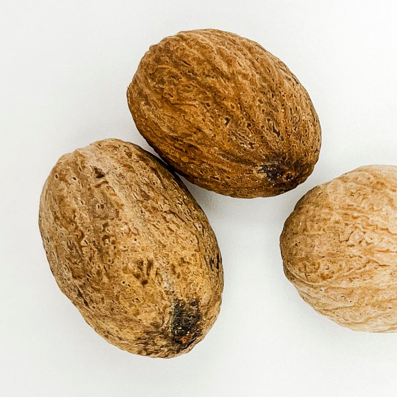 Nutmeg (Organic) - Whole - 2oz