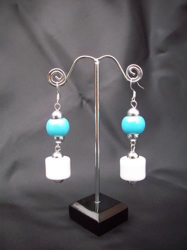 Acrylic beads