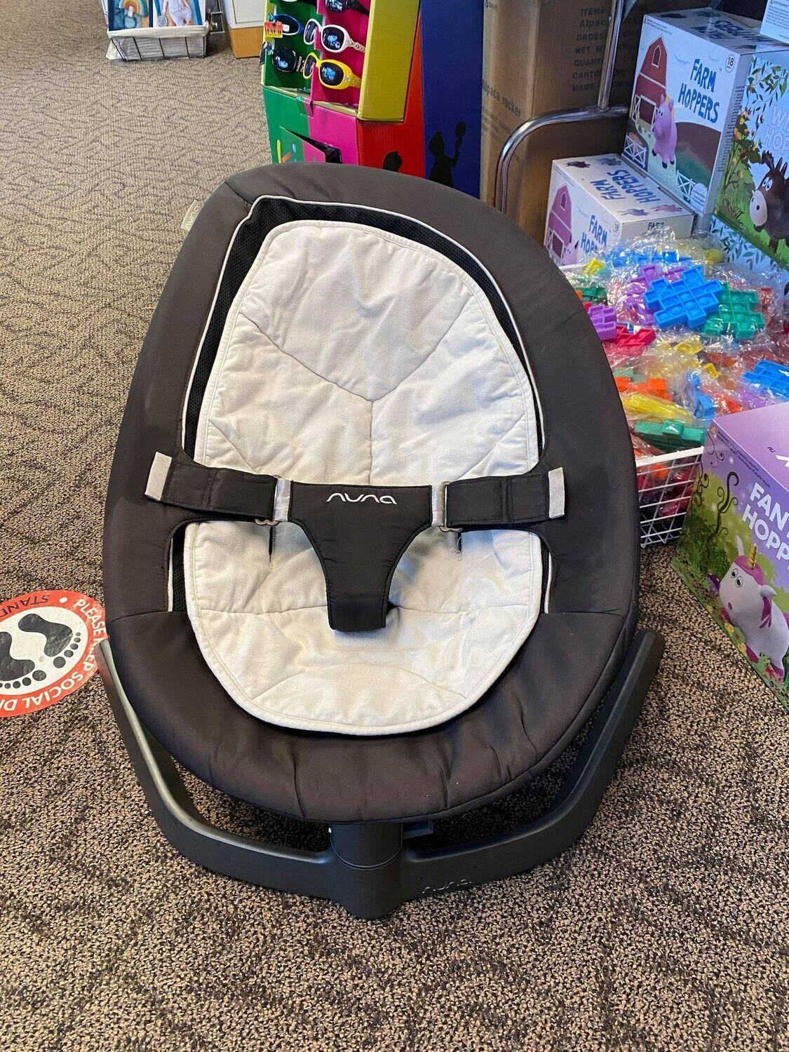 Preloved clearance nuna leaf