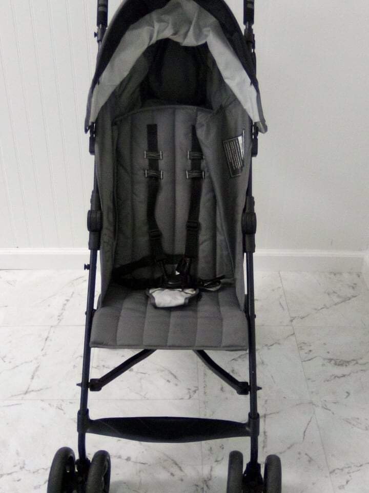 Preloved Summer Infant 3D Lite Stroller - Grey - gently used