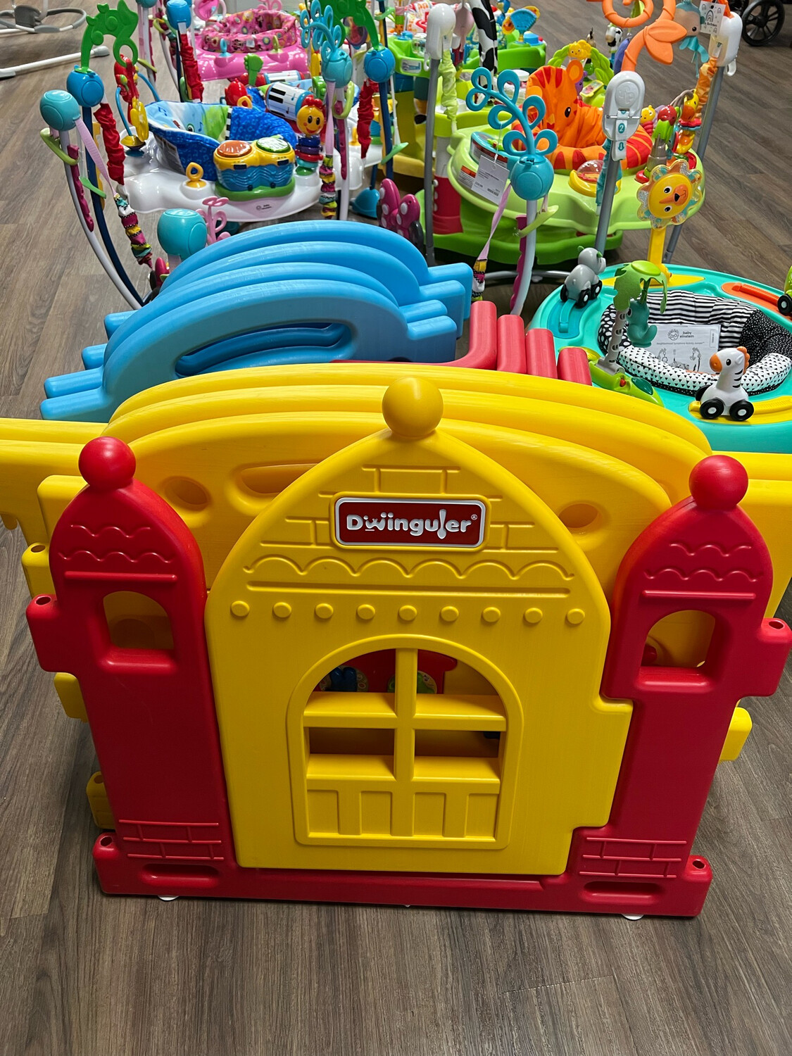 Preloved Dwingular Large Kids Castle Playard Panel Gate Gently Used