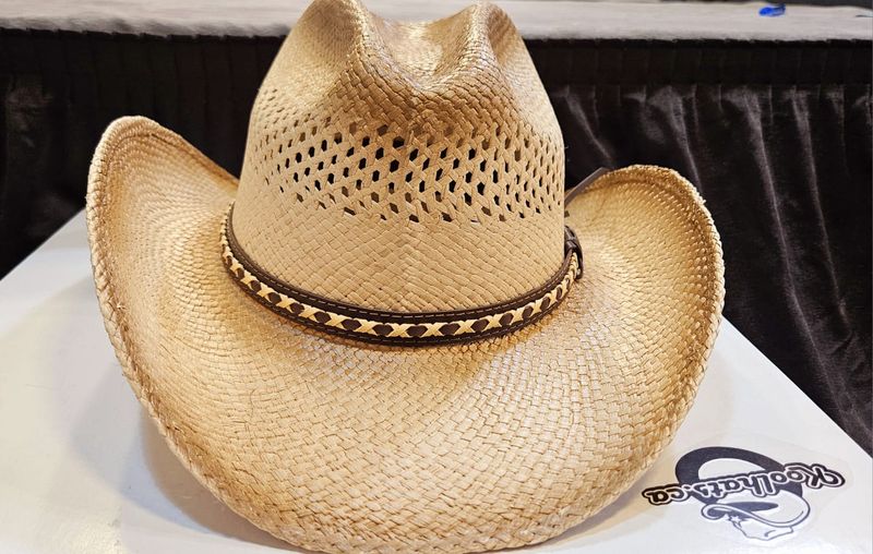 Airbrushed Natural Straw