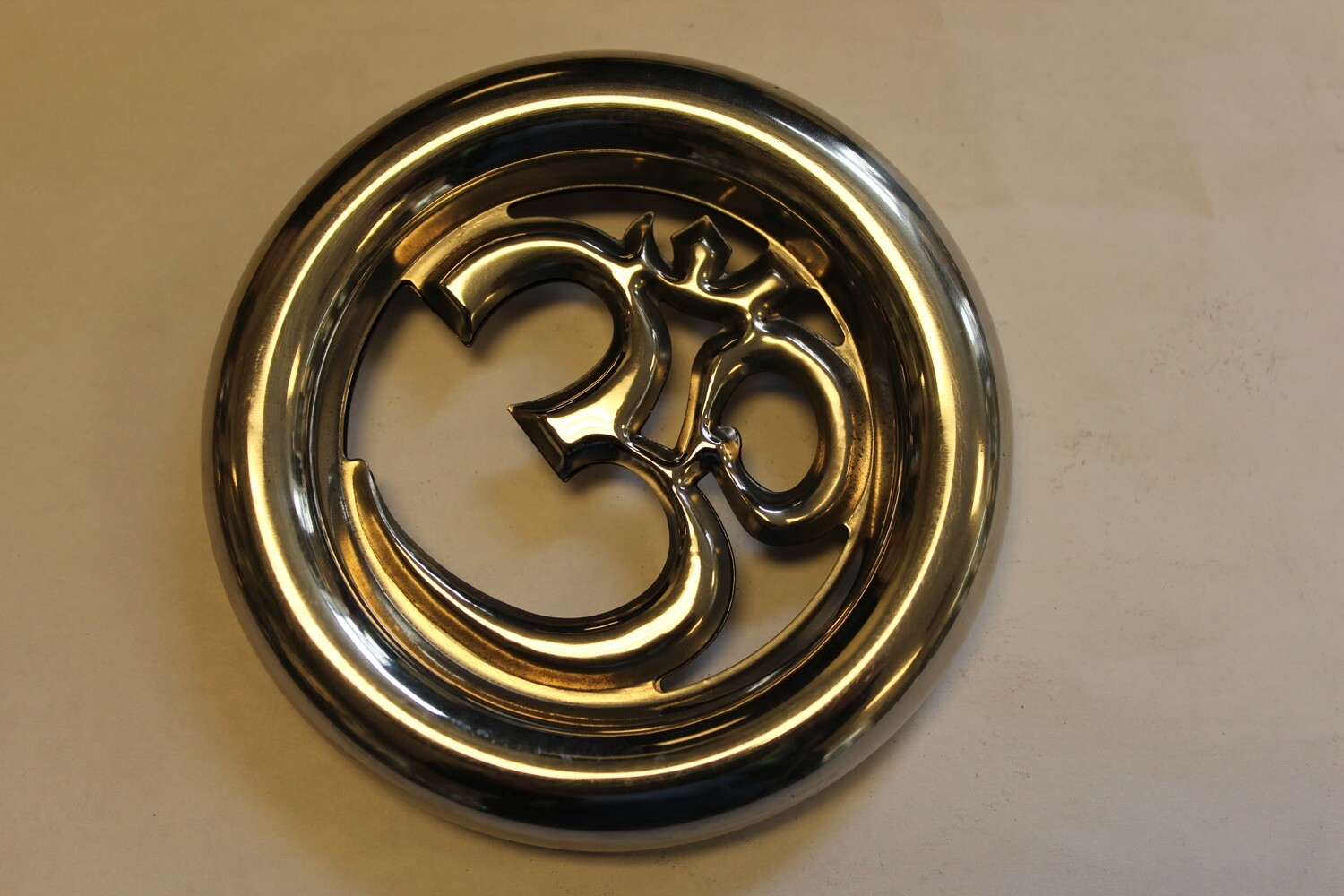 LITTLE OM FLOWER - GOLD  小 OM 金花