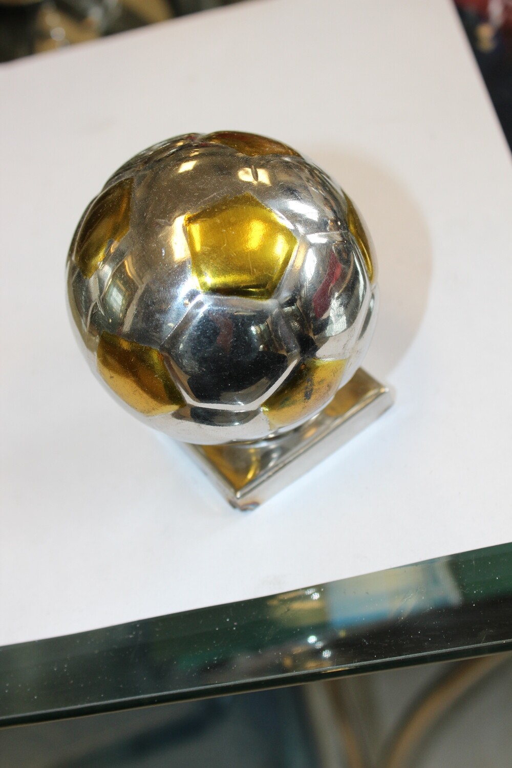 2” x 2“ W/ 3" FOOT BALL WITH BASE 金银双色连体球
