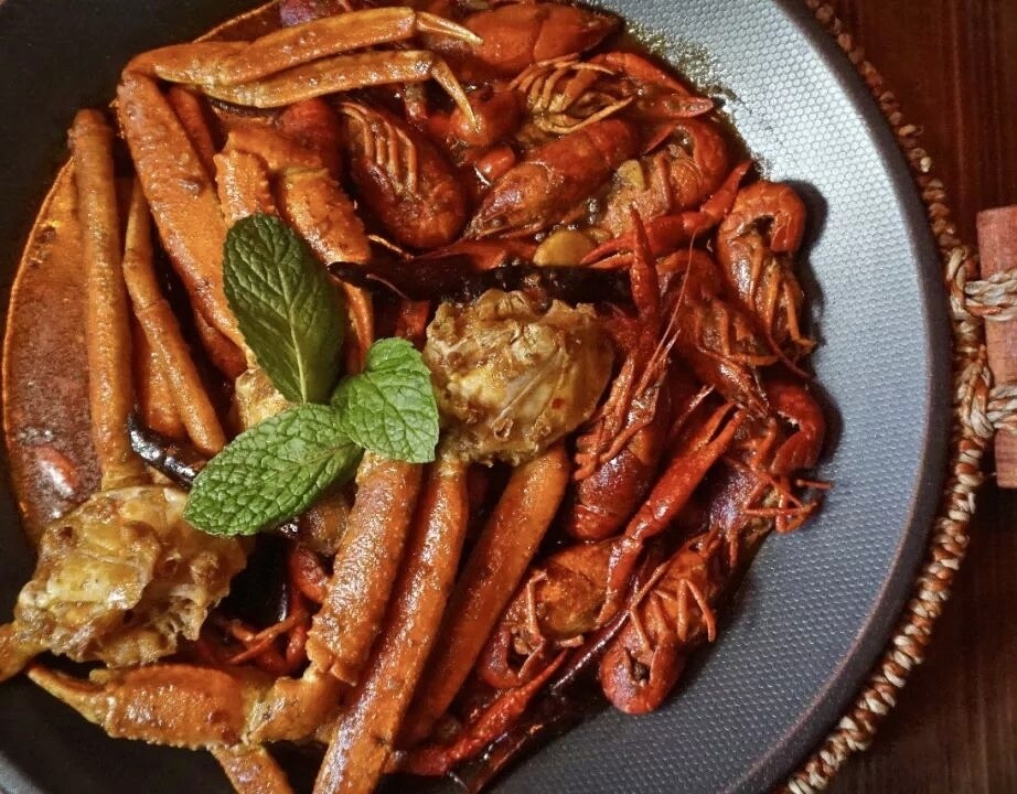 Combo 1 LB Snow Crab Legs + 1 LB Crawfish 套餐 一磅雪蟹腿加一磅小龙虾