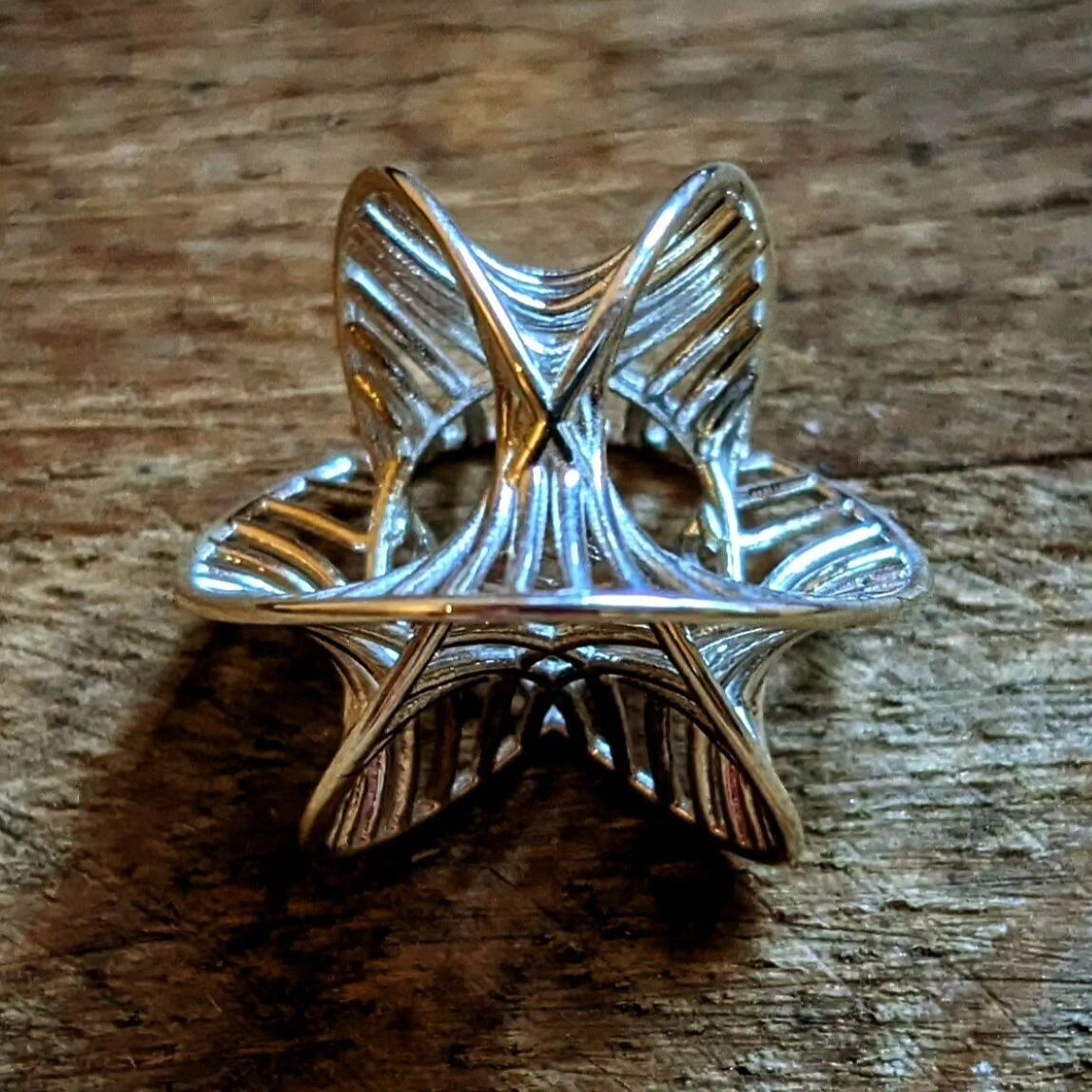 Calabi-Yau geometric pendant: silver