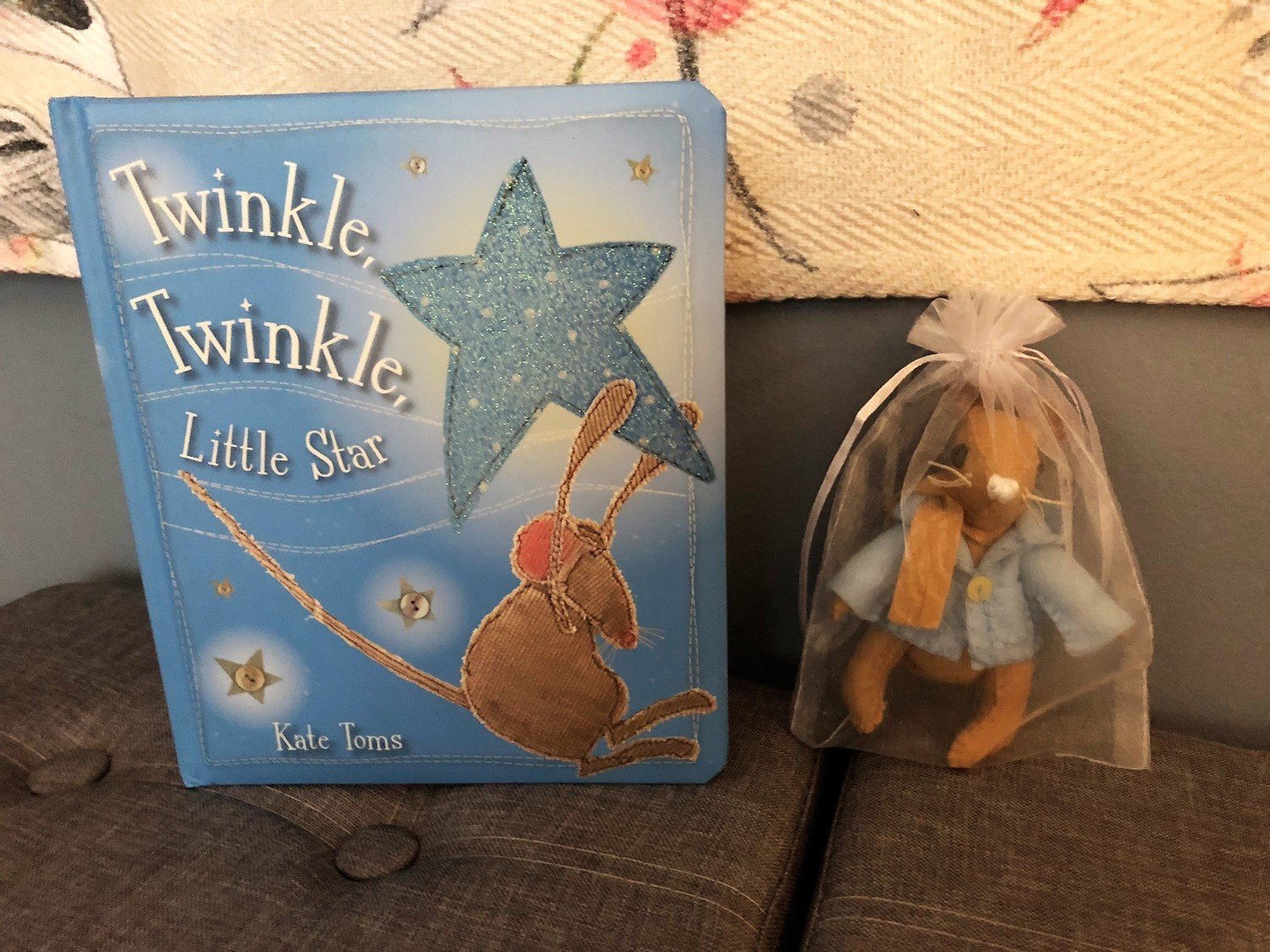 Twinkle Twinkle Little Star Book with stuffed mouse