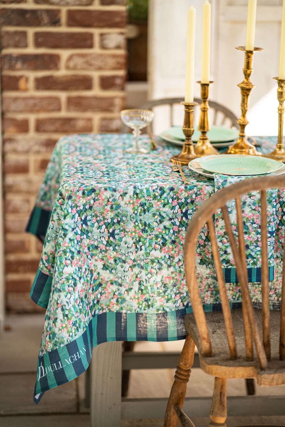 Delightful table cloth Gifts Bundle. Pre-order 
