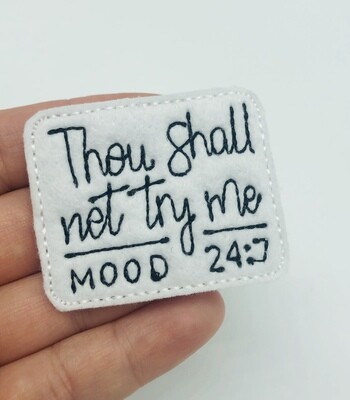 Shall no try me Feltie