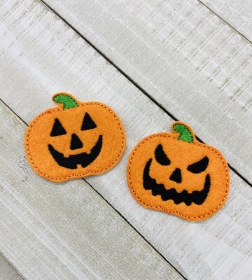 Happy or scary pumpkin feltie