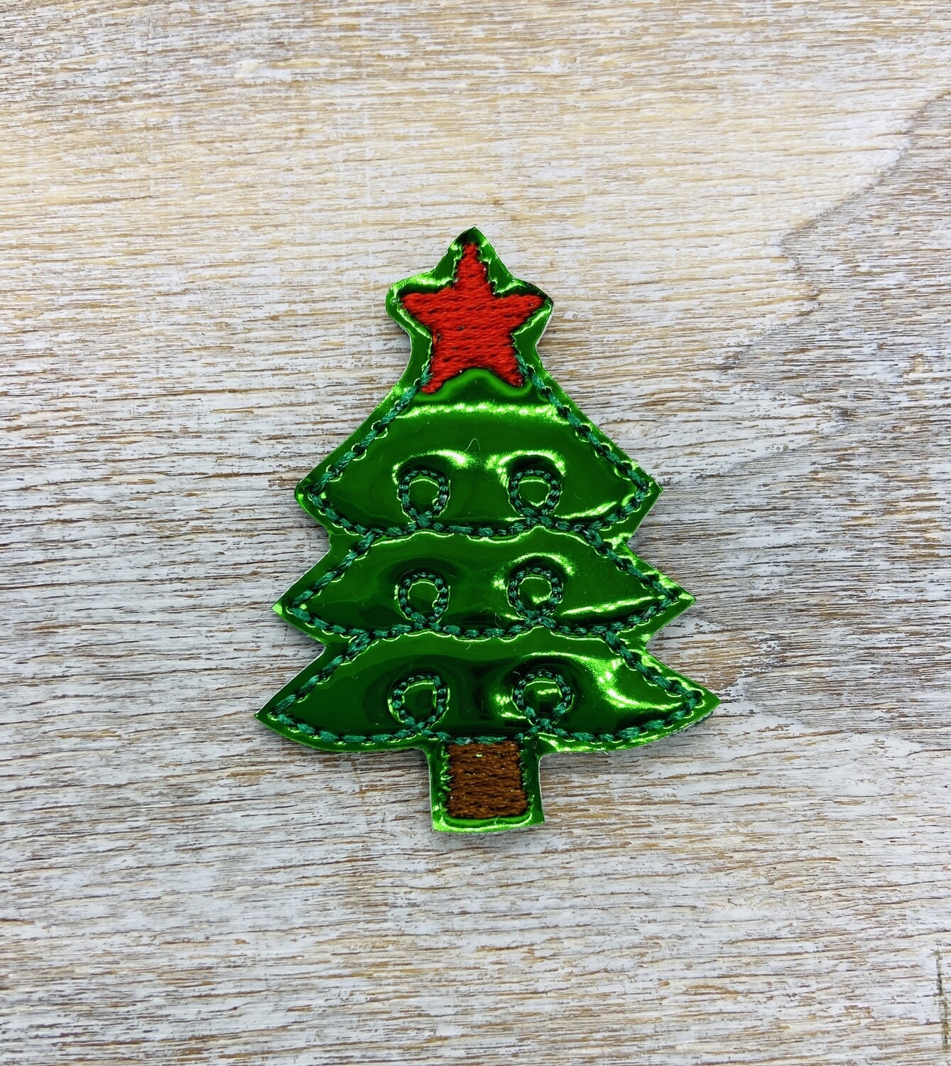 Holographic tree feltie