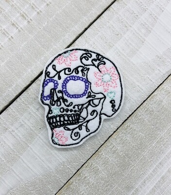 Sugar skull feltie