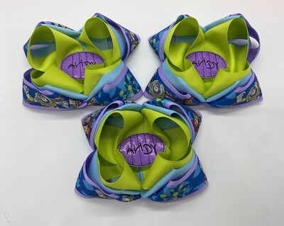 Buzz hairbow