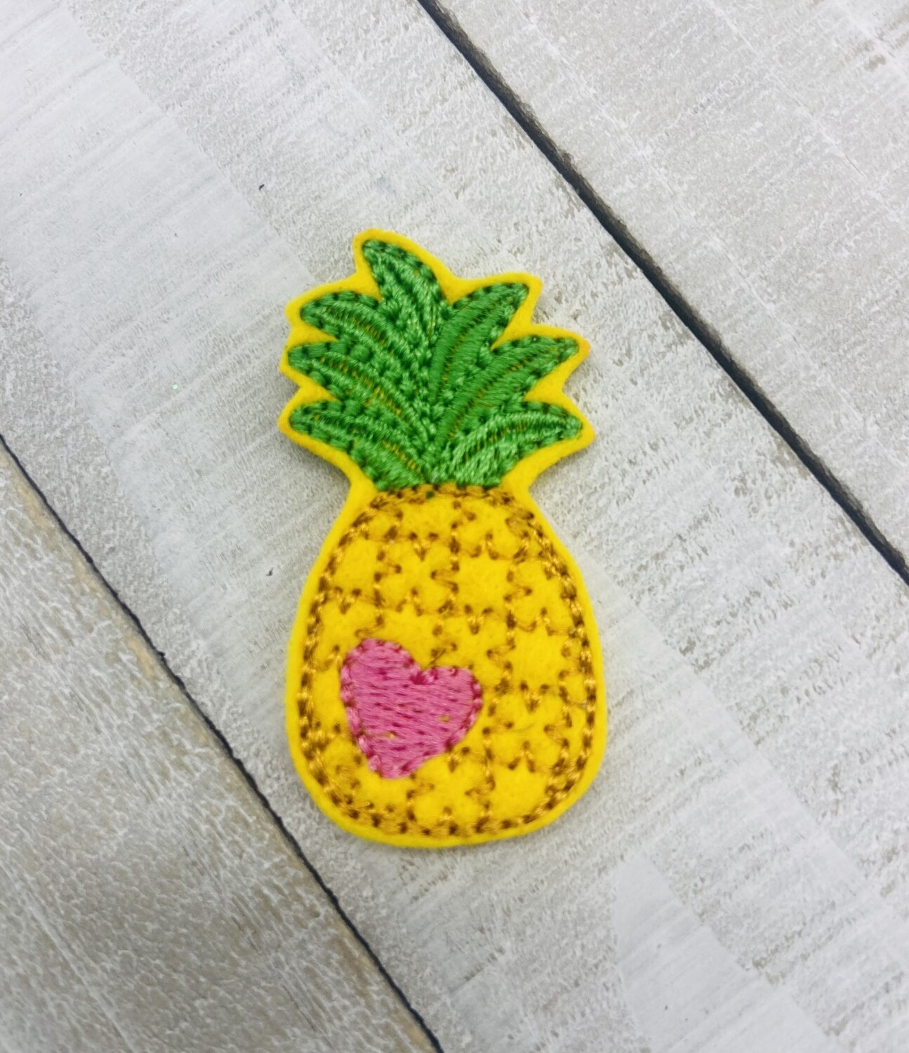 Pineapple Feltie