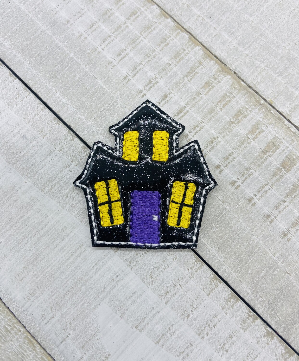 Spooky house Feltie