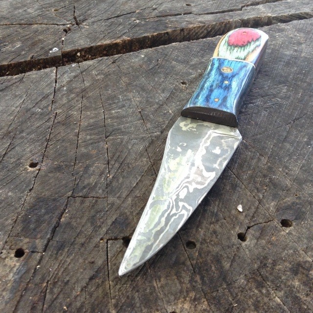 Lightweight Damascus Knife