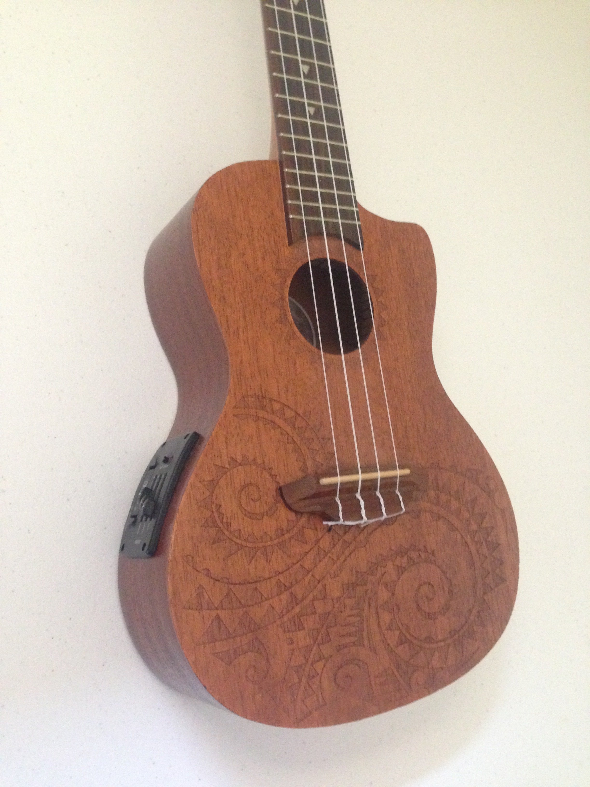 Luna Tattoo Acoustic Electric Ukulele (Used) 12345