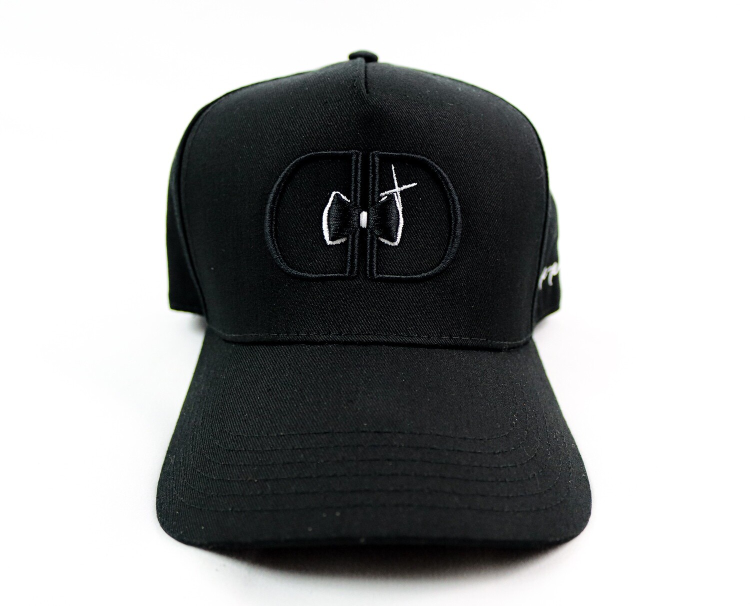 Dapper "Crest" Snap-back (Black/White)