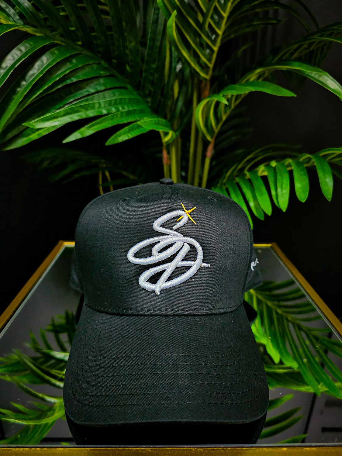 Signature &amp; Dapper Hat (Black/White)