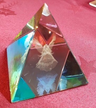 Glass Pyramid, lasered 3D angel