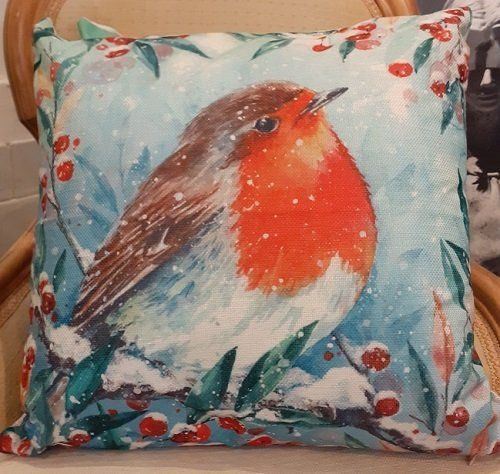 Winter Robin 45cm x 45cm cushion cover
