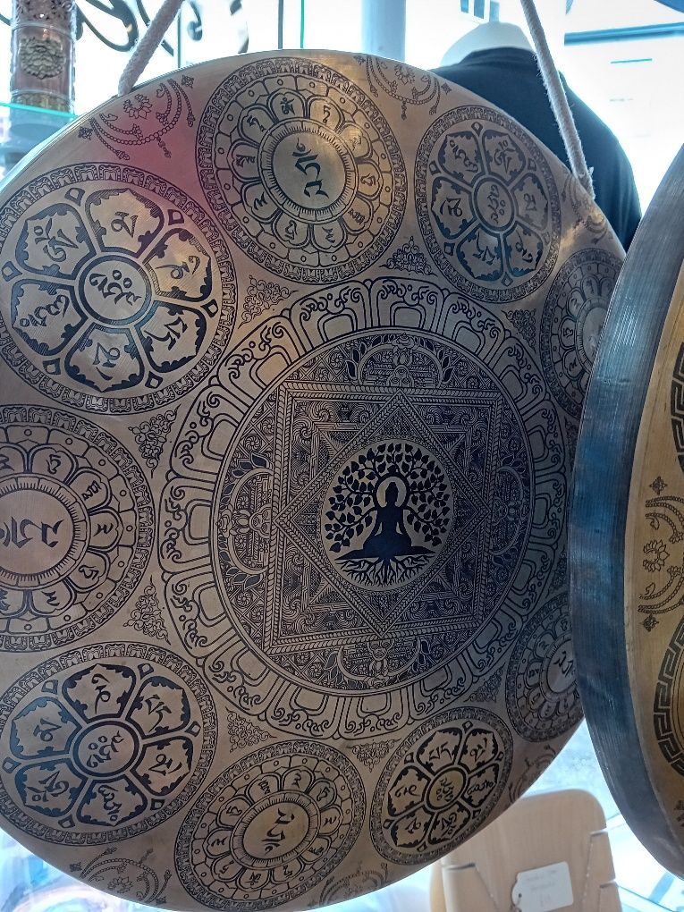 40cm Nepalese 7 metal hand beaten gong