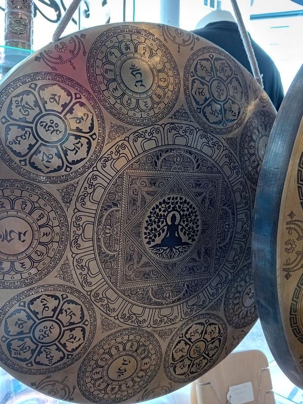 40cm Nepalese 7 metal hand beaten gong