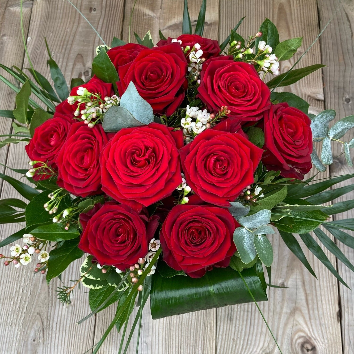 Ruby-Rose 12 Valentine Hand-Tie