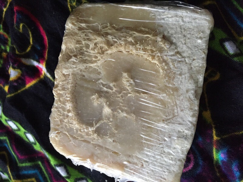 Chamomile &amp; Anise Loofah Soap/ Savon Loofah à la camomille et à l'anis