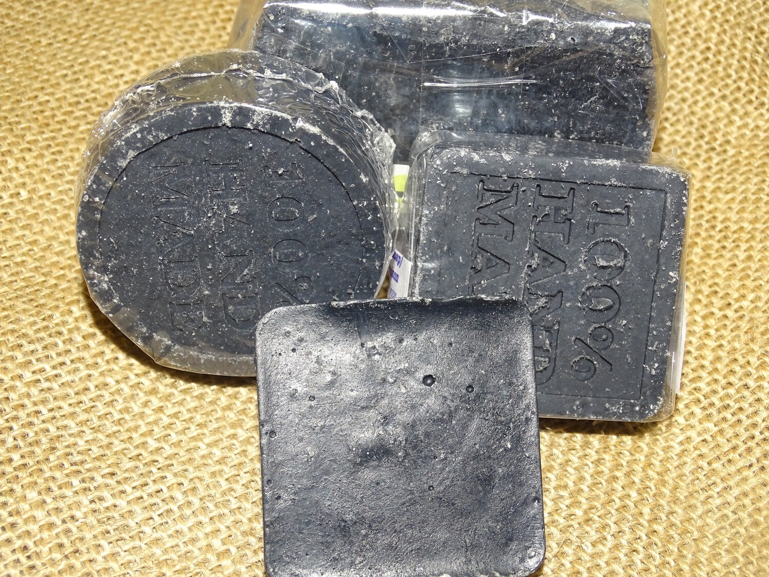 Gift (4 Soaps)/ Cadeau (4 Savons)