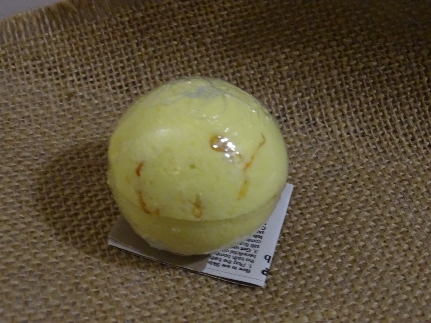 Calendula-Lemon Bath Bomb/ Bombe de Bain Citron Calendula