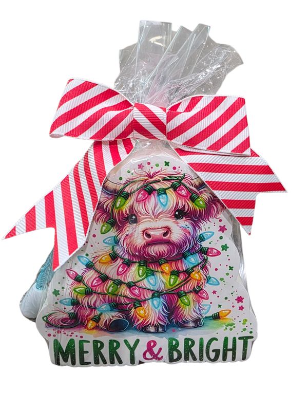 Soap, Merry &amp; Bright Highland Cow (includes hanging mesh bag)