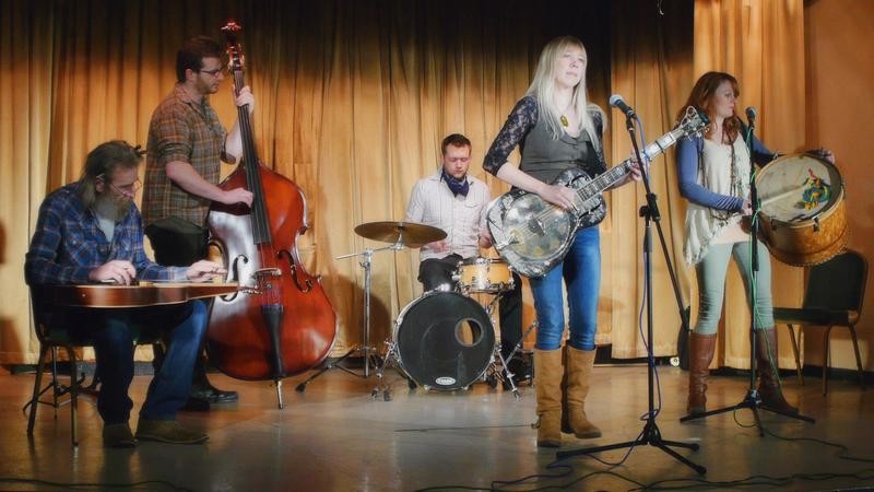 Becky Mills : "Dandelion"