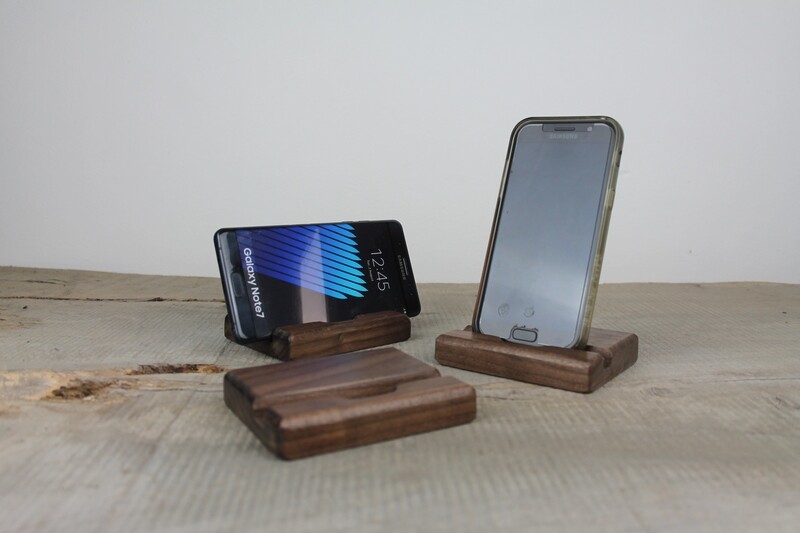 Walnut Phone Stand 12mm, Docking Station