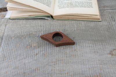Sapele Mahogany Wood 25mm Thumb Ring Book Page Holder