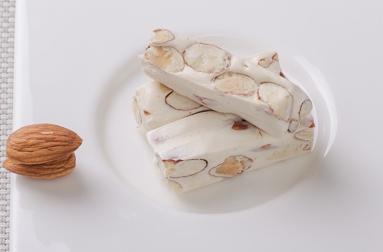 White Chocolate Almond