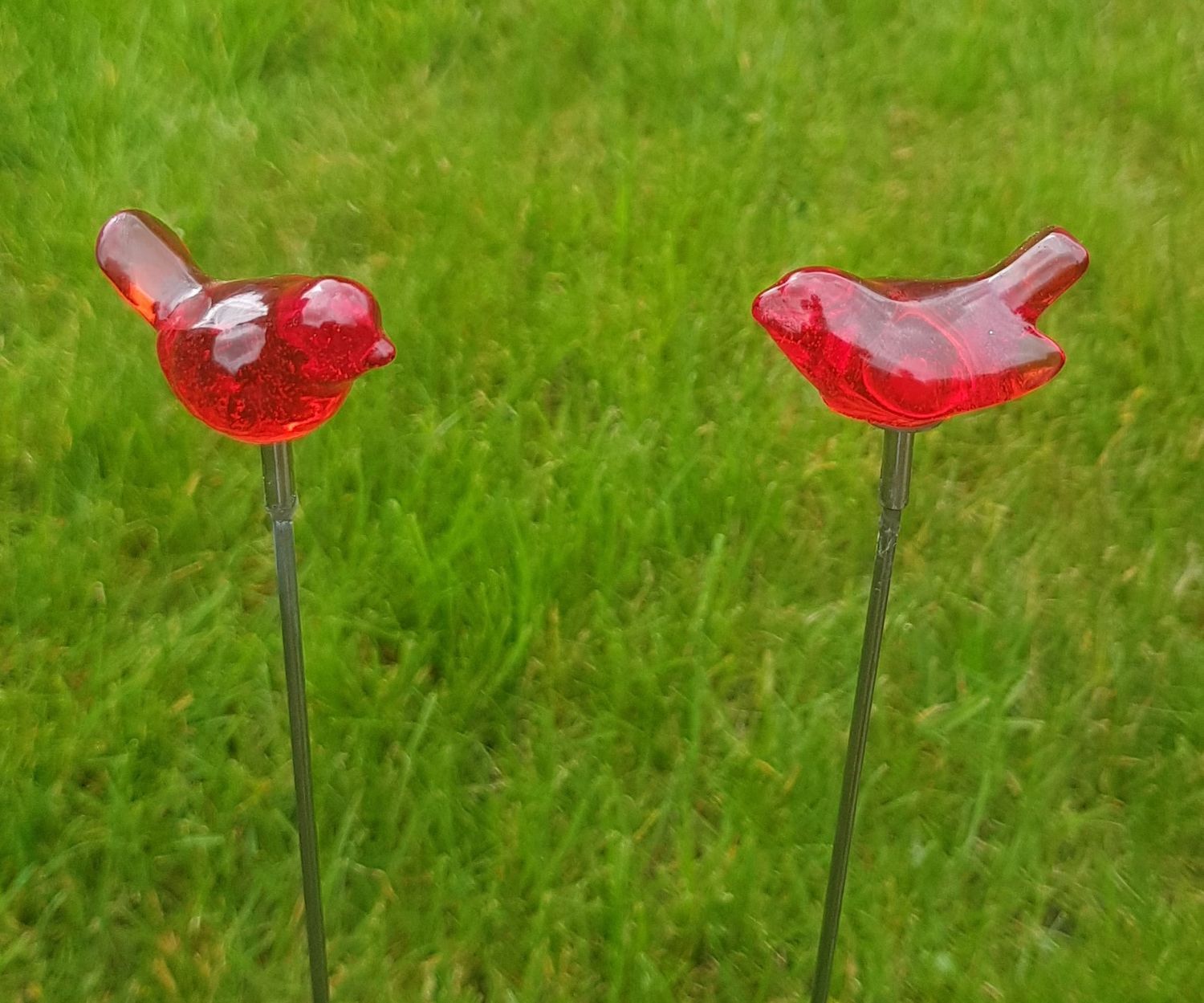 Vogel, 4 cm, op rvs-steker.