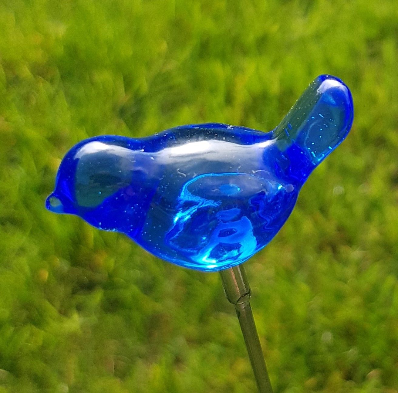 Vogel, 4 cm, op rvs-steker., Kleur: Blauw