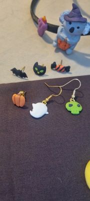 NEW! Australian Halloween Earrings