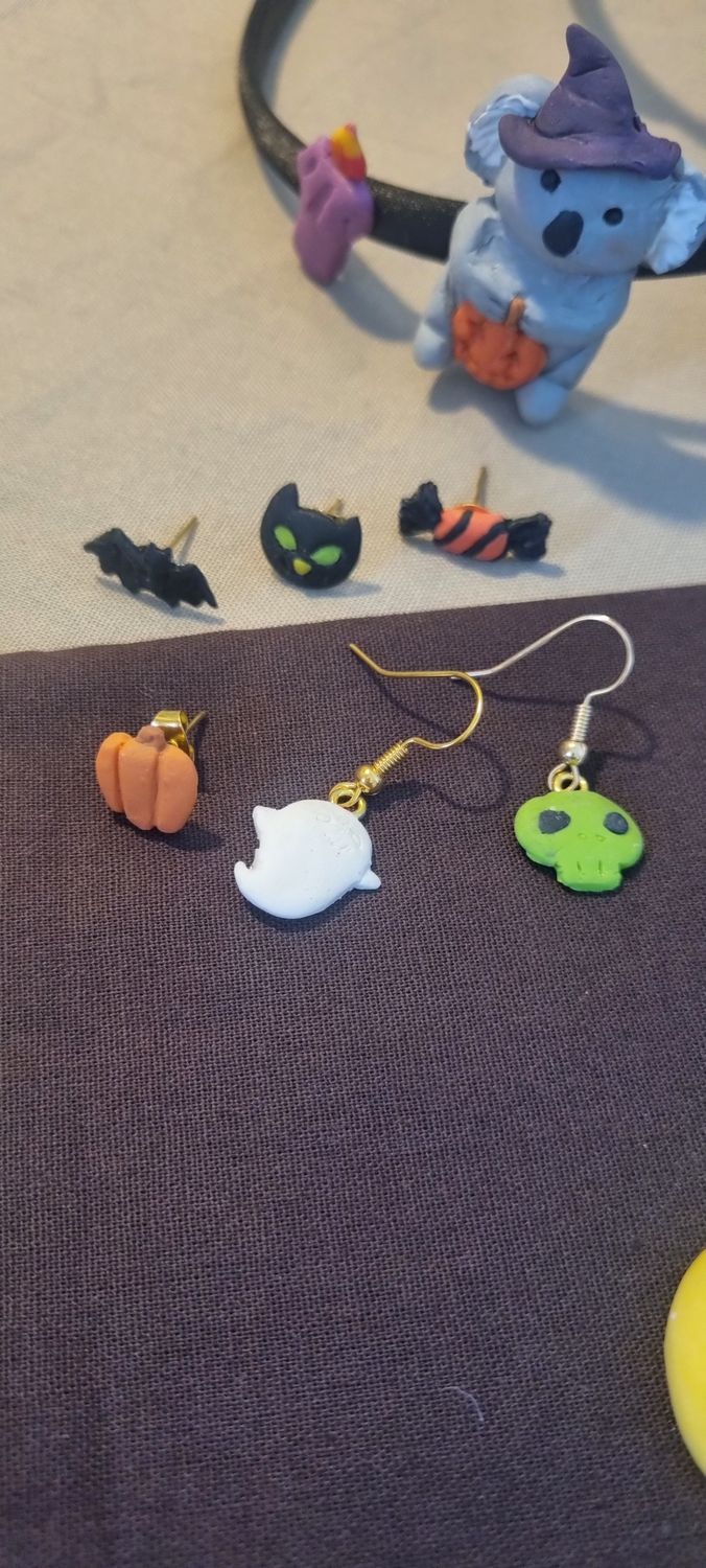 NEW! Australian Halloween Earrings