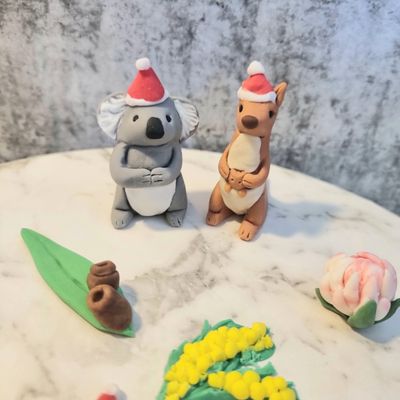 4. Christmas Sugar Craft Toppers