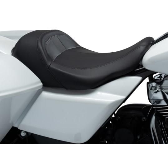 Harley-Davidson Low-Profile Solo Touring Seat - Smooth 52000690
