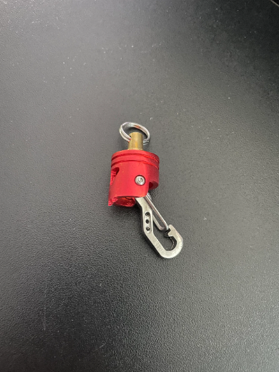 KYLINK Quick release connector Key chain with Skull Piston Bob Car Pendant Double Swivel PVD Red