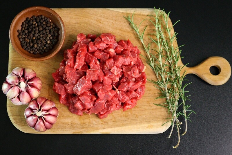 Carne em cubos
